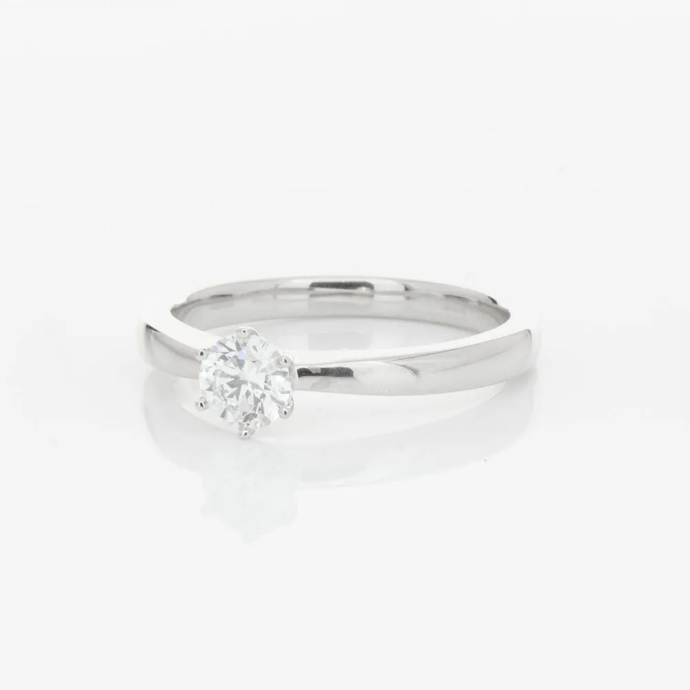 18ct White Gold .30ct Diamond Nova Ring