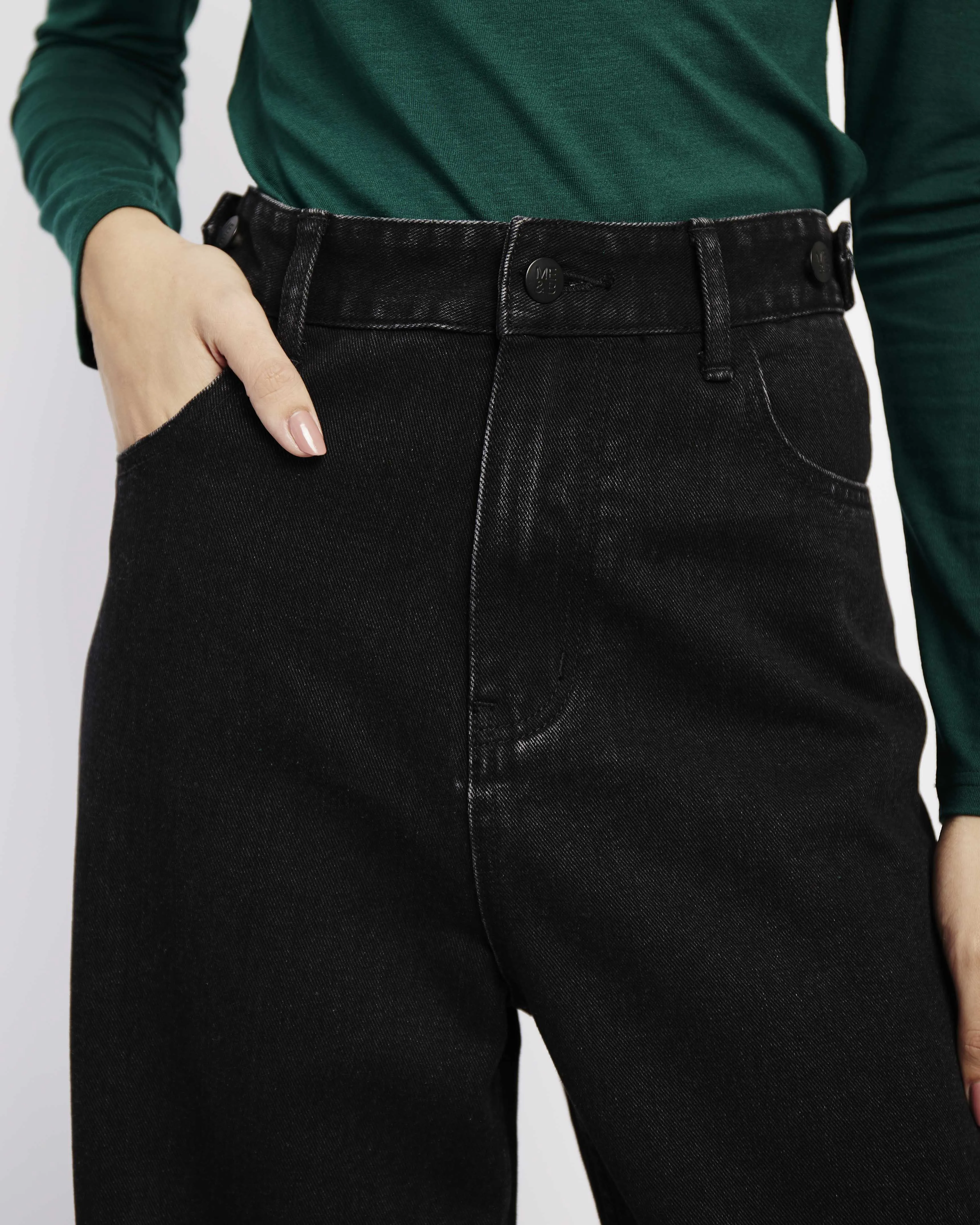 Adjustable Waist Jean in Black