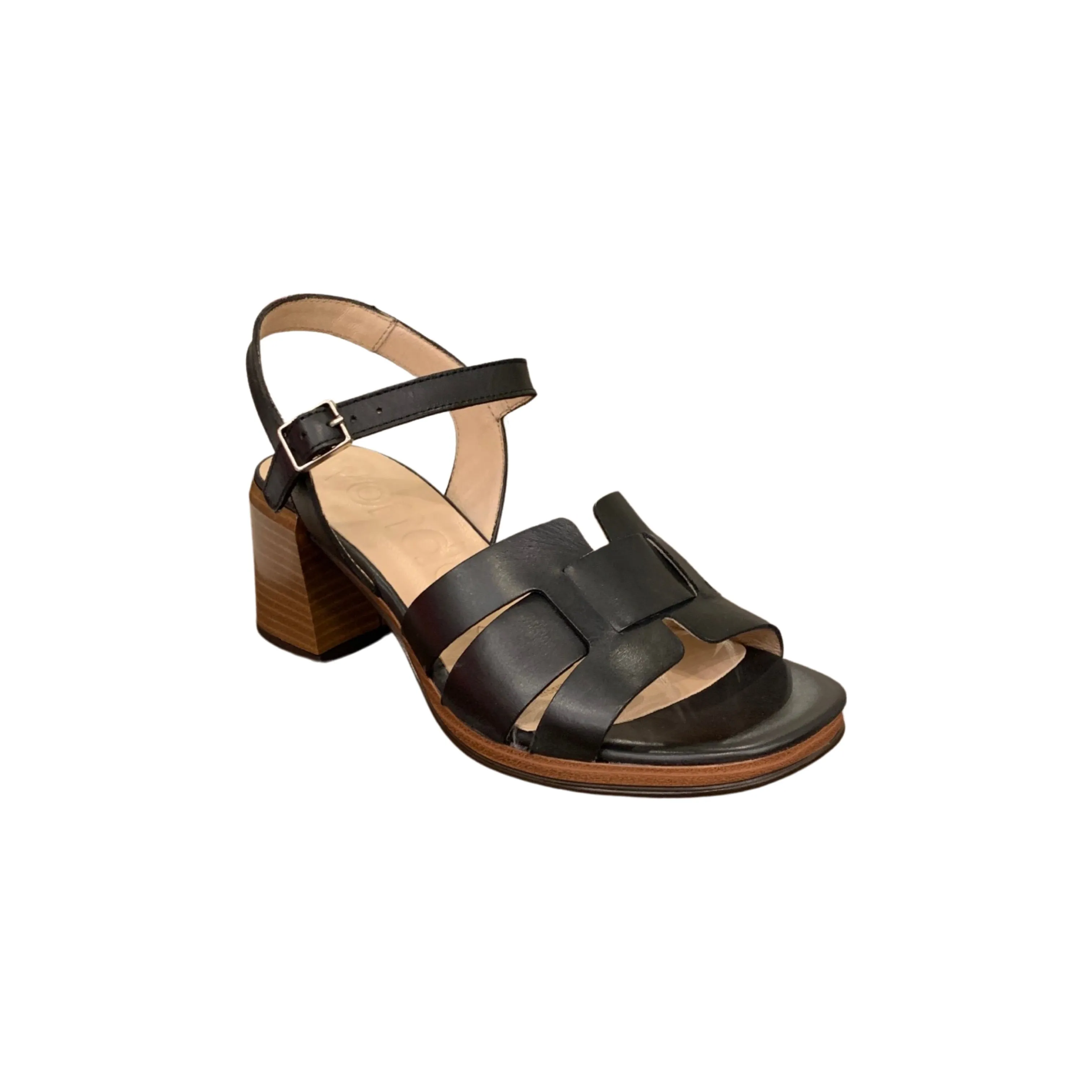 F7705 Black Sandal