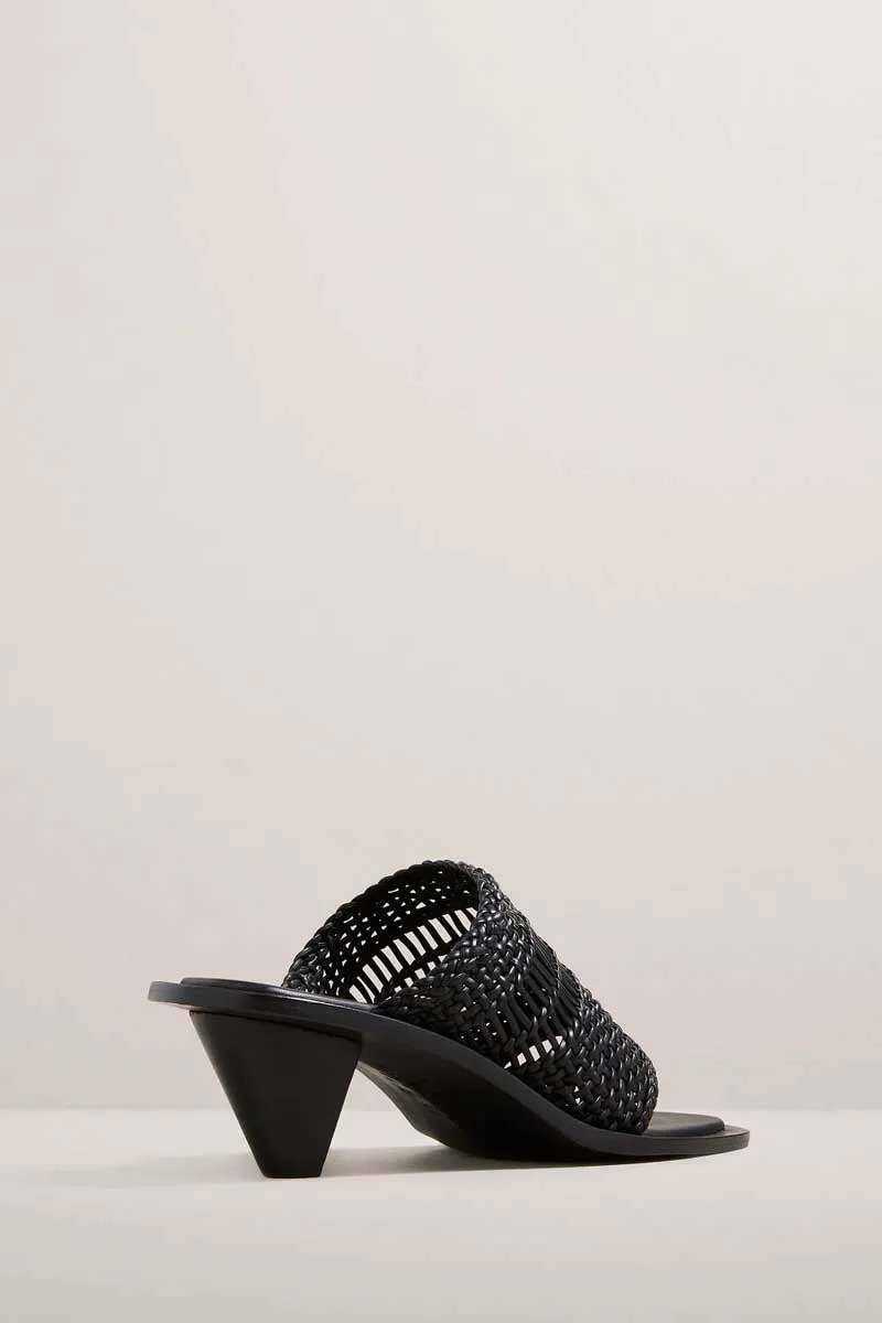 THE PENNI HEELED SANDAL-BLACK